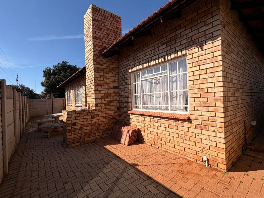 2 Bedroom Property for Sale in Stilfontein Ext 4 North West